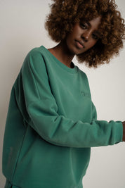 BLUZA OVERSIZE Z SZEROKIM DEKOLTEM ZIELONA - MULL