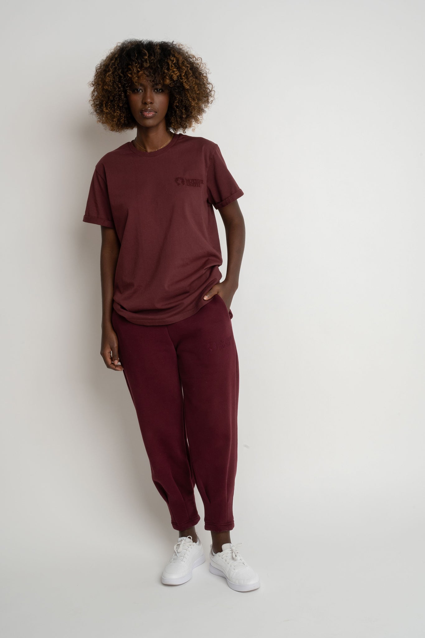OVERSIZED T-SHIRT WITH A DELICATE WASH EFFECT, BURGUNDY - MORAINE