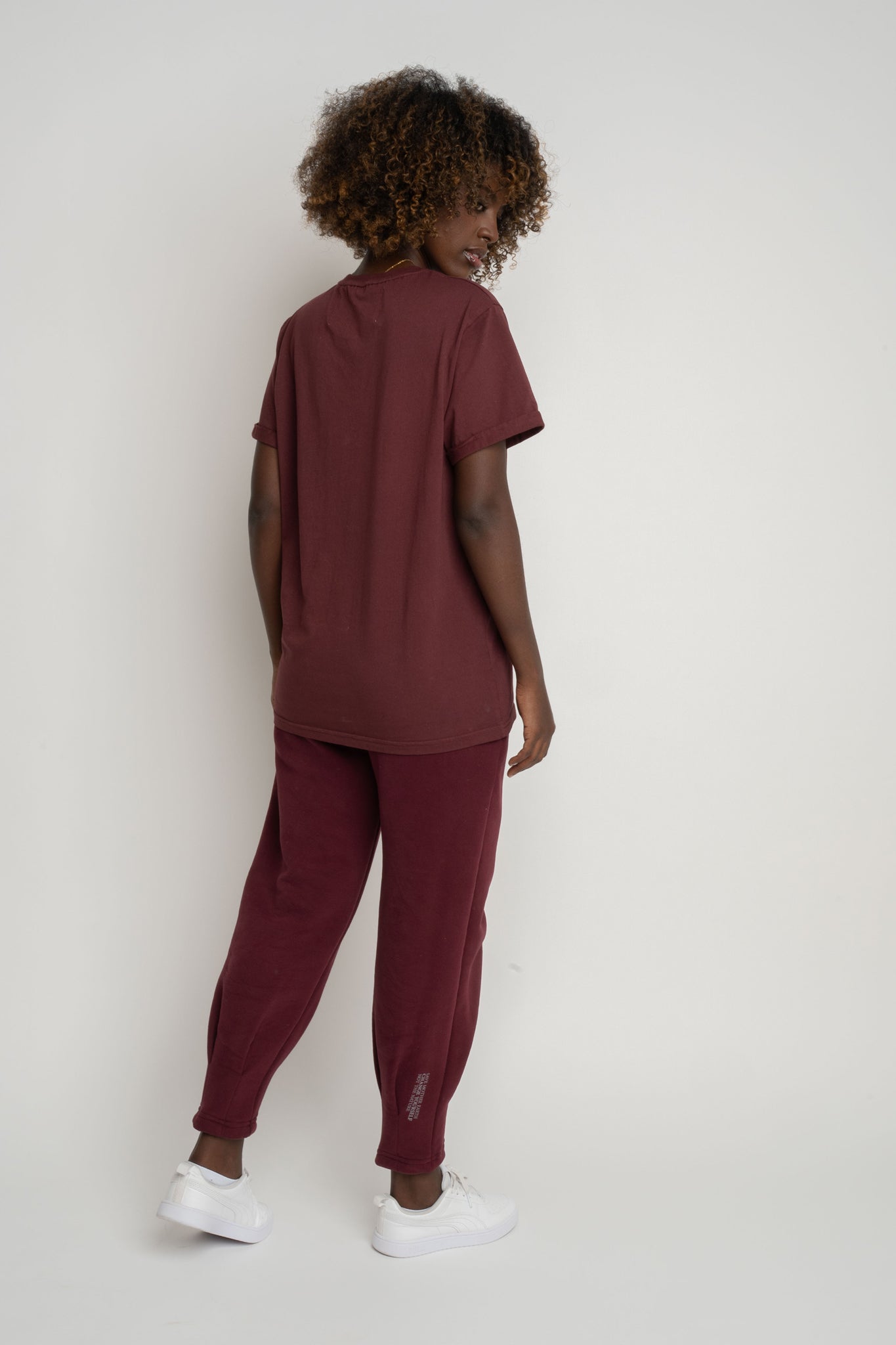 OVERSIZED T-SHIRT WITH A DELICATE WASH EFFECT, BURGUNDY - MORAINE