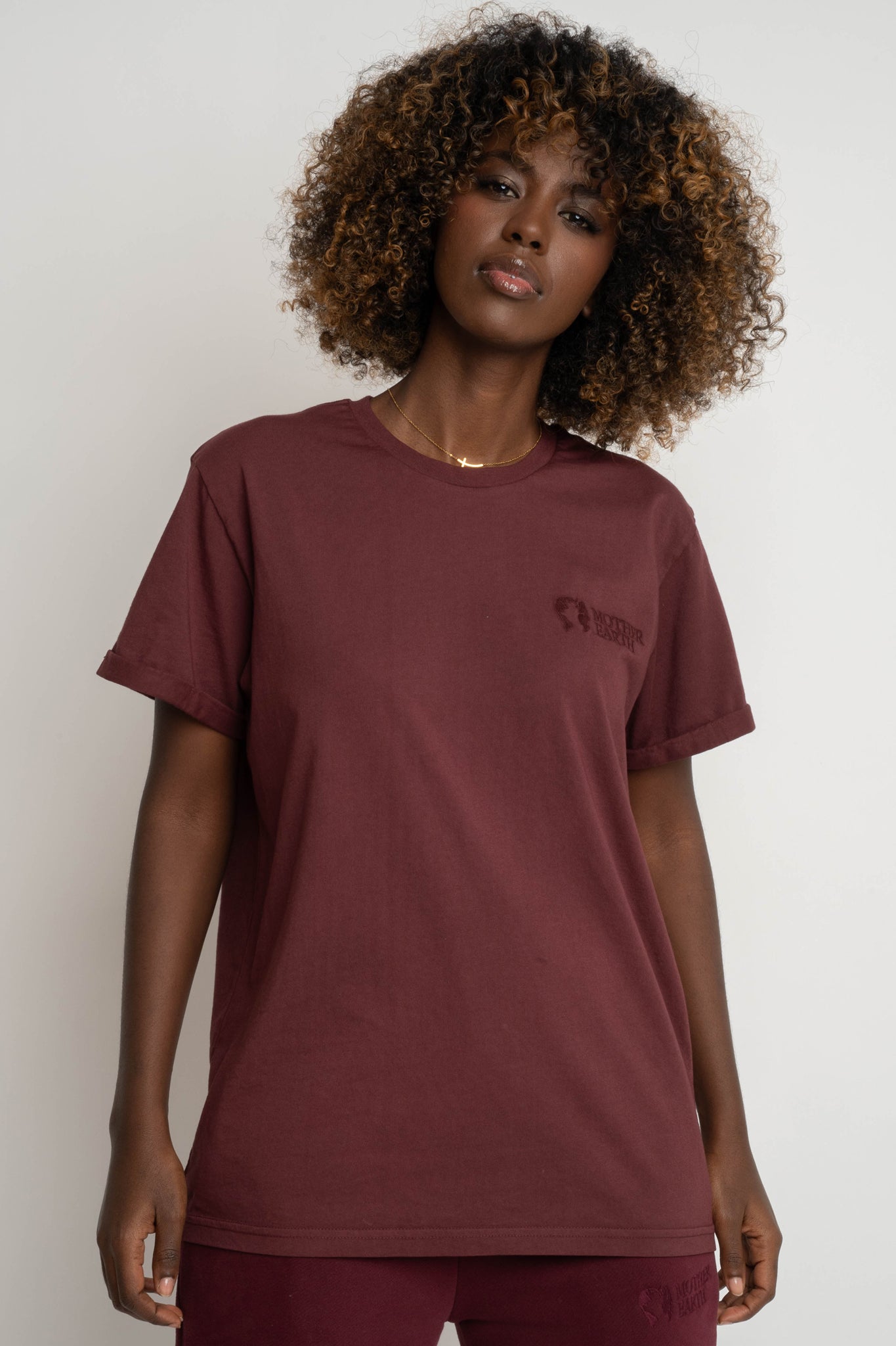 OVERSIZED T-SHIRT WITH A DELICATE WASH EFFECT, BURGUNDY - MORAINE