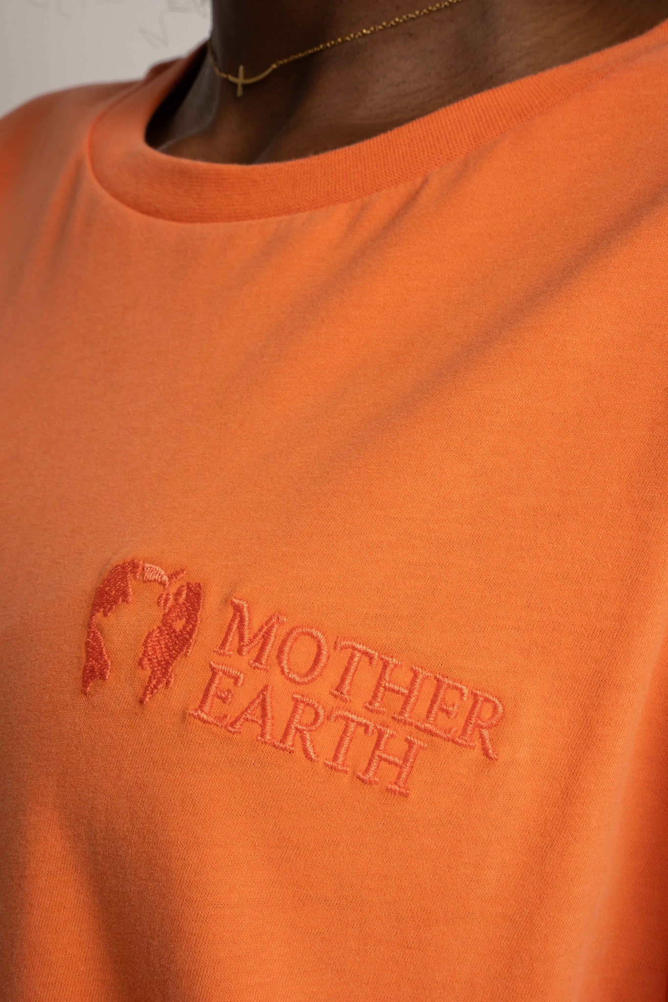 WOMEN'S ORANGE T-SHIRT - BALI