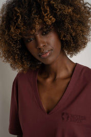 OVERSIZED T-SHIRT WITH A DELICATE WASH EFFECT, BURGUNDY - FLORES