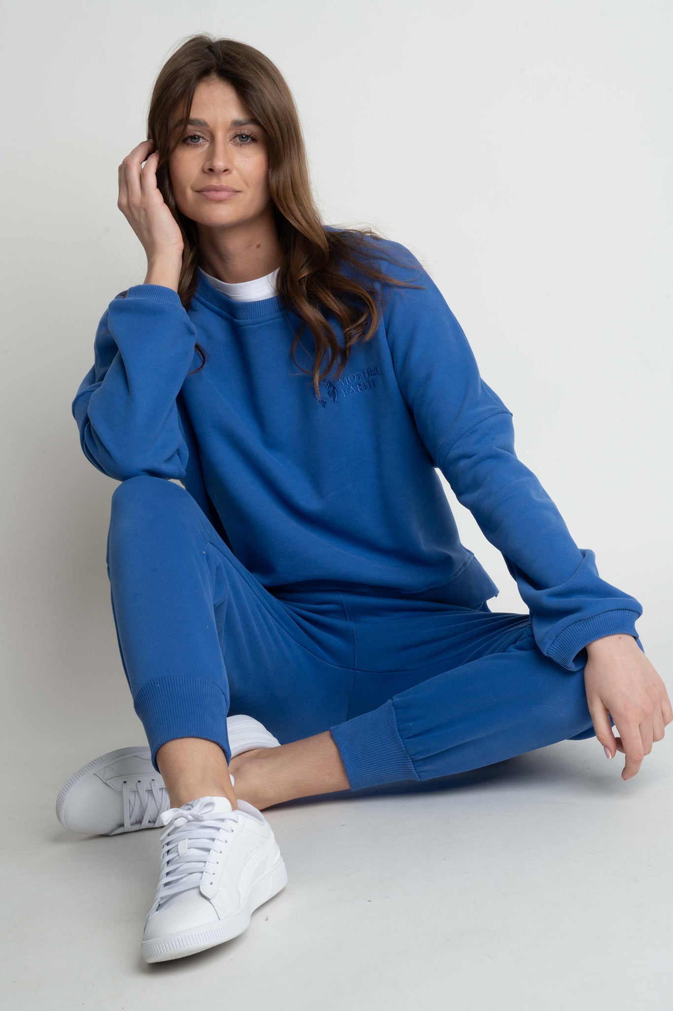 BLUZA O KROJU REGULAR FIT Z DŁUŻSZYM TYŁEM CHABROWA - COOK