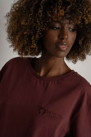 OVERSIZED T-SHIRT WITH A DELICATE WASH EFFECT, BURGUNDY - OYSTER