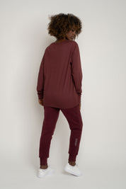 OVERSIZED LONGSLEEVE WITH A DELICATE BURGUNDY WASH EFFECT - GILI