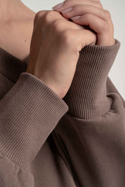 BLUZA Z DEKOLTEM OVERSIZE CAPPUCCINO - BISCOE