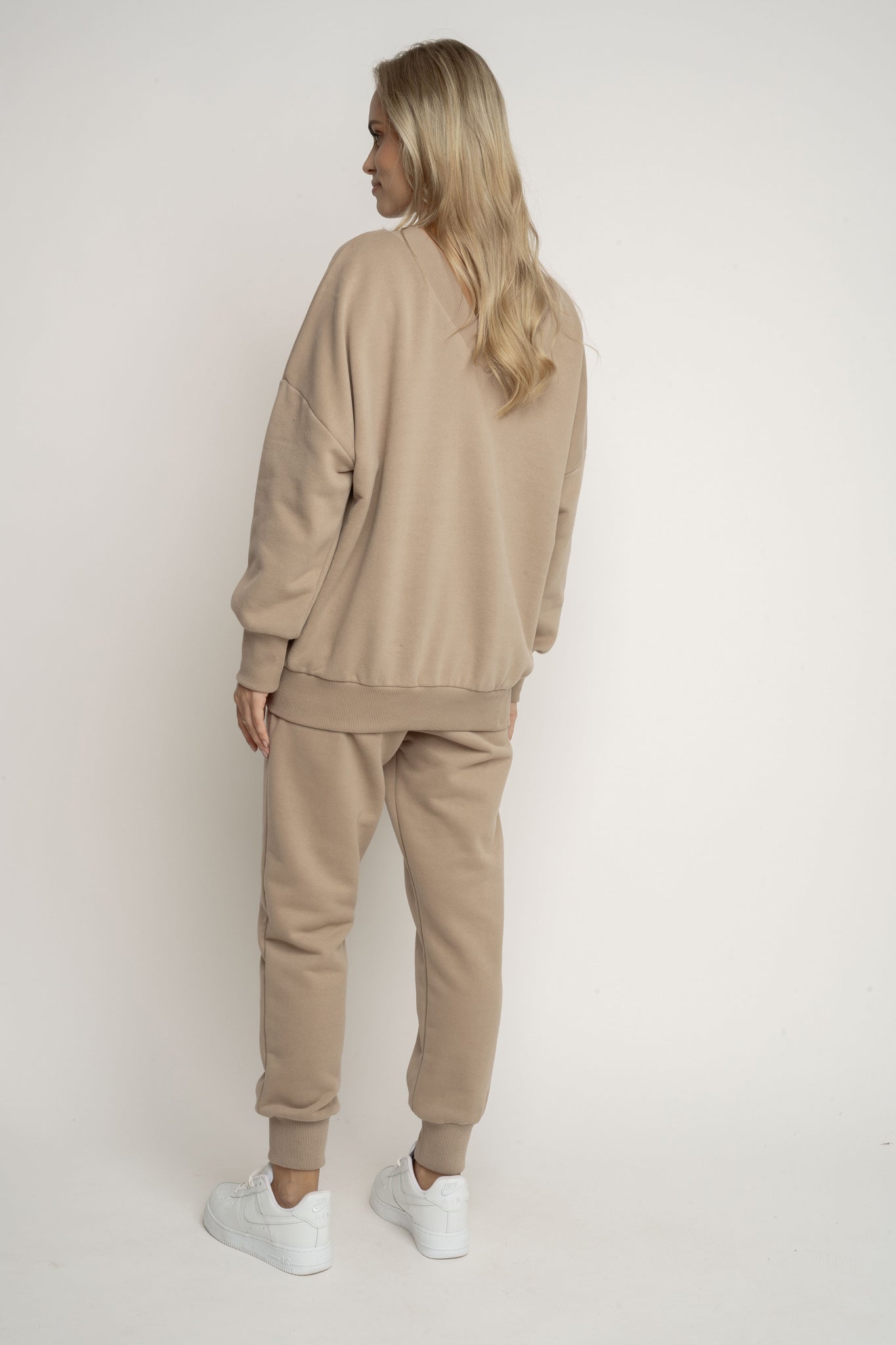 BLUZA Z DEKOLTEM OVERSIZE JASNOBRĄZOWA - BISCOE