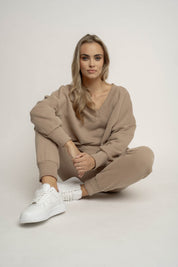 BLUZA Z DEKOLTEM OVERSIZE JASNOBRĄZOWA - BISCOE