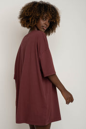 OVERSIZED T-SHIRT WITH A DELICATE WASH EFFECT, BURGUNDY - KOMODO