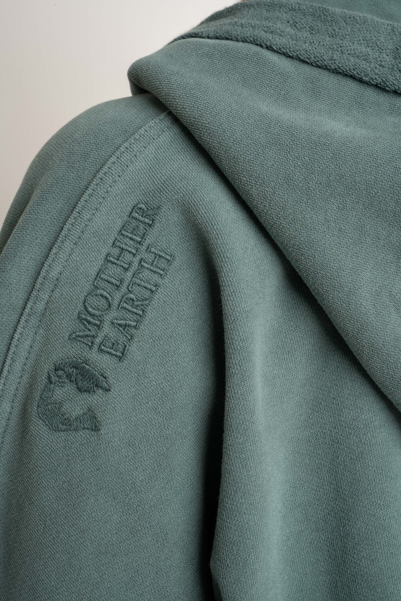 WASHED EFFECT HOODIE GREEN - LIMFJORD