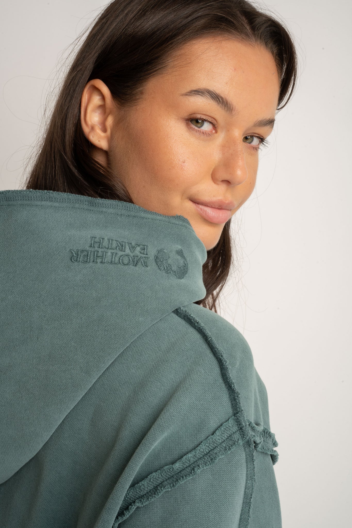 BLUZA OVERSIZE Z EFEKTEM WASHED ZIELONA - OSLO