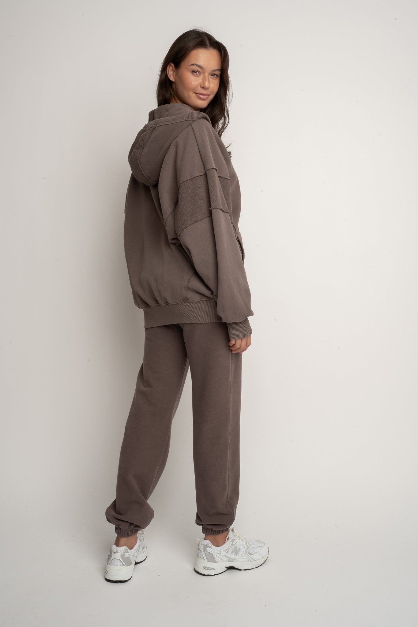 OVERSIZED HOODIE WITH WASHED EFFECT BROWN - TRONDHEIM