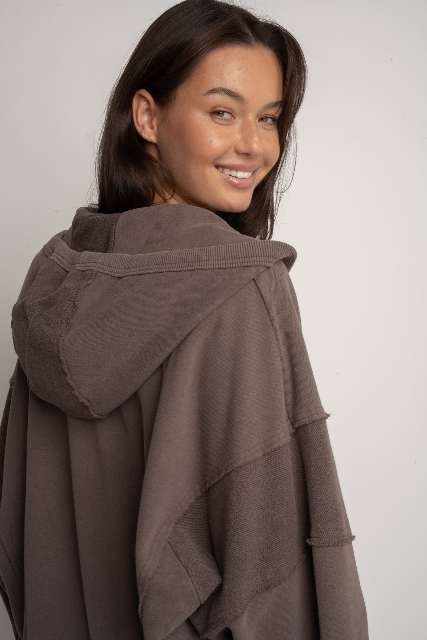 OVERSIZED HOODIE WITH WASHED EFFECT BROWN - TRONDHEIM