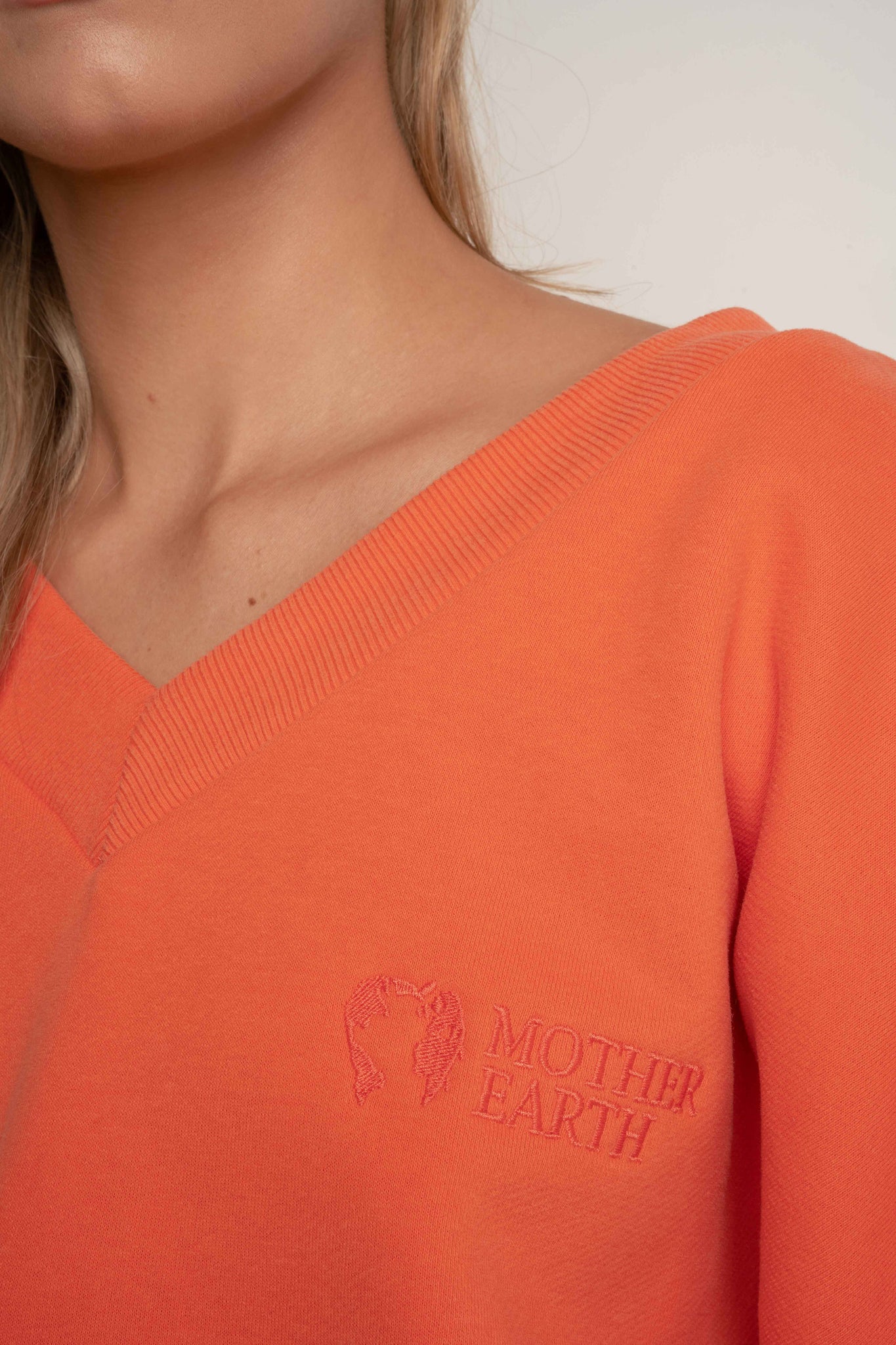 BLUZA Z DEKOLTEM OVERSIZE POMARAŃCZOWA- BISCOE