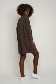 OVERSIZED T-SHIRT WITH A SUBSTANTIAL WASH EFFECT, DARK BROWN - KOMODO