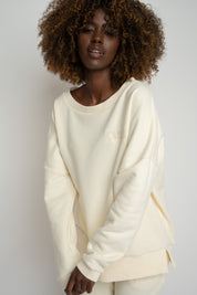 BLUZA OVERSIZE Z SZEROKIM DEKOLTEM ECRU - MULL
