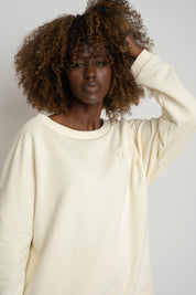 BLUZA OVERSIZE Z SZEROKIM DEKOLTEM ECRU - MULL