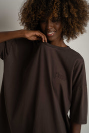 OVERSIZED T-SHIRT WITH A SUBSTANTIAL WASH EFFECT, DARK BROWN - KOMODO