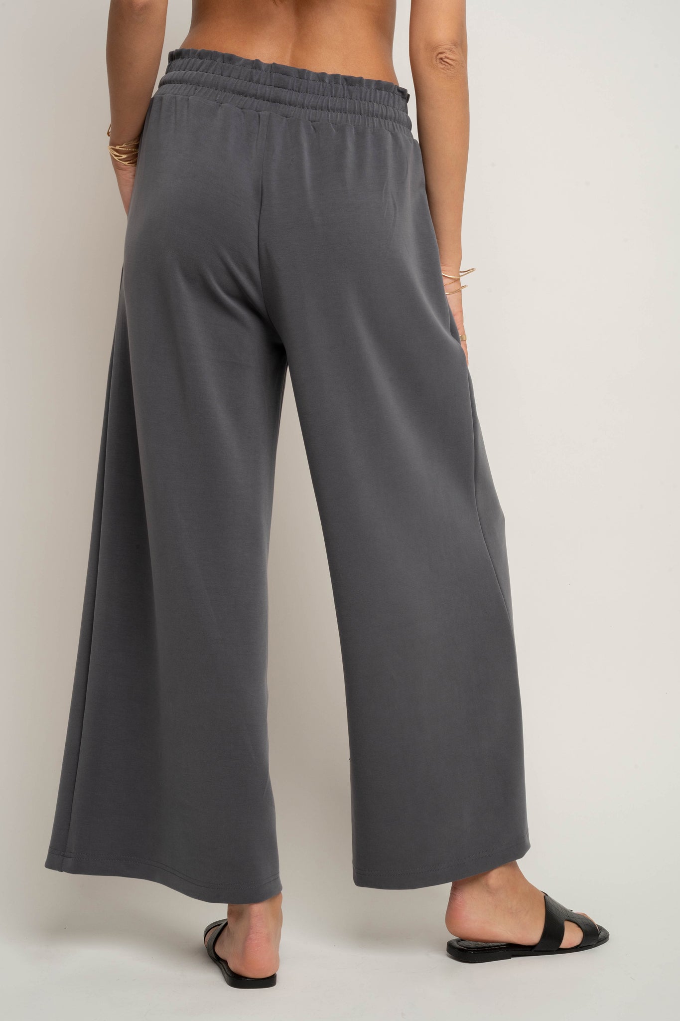 DAMSKIE SPODNIE Z MODALU SZARE - CALDERA