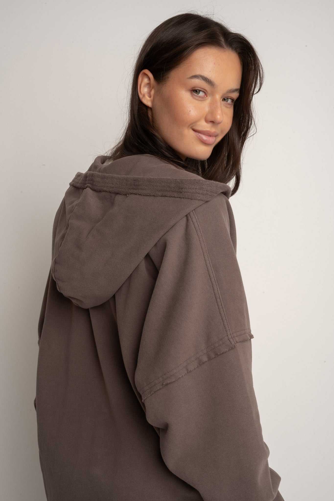 WASHED EFFECT HOODIE BROWN - LIMFJORD