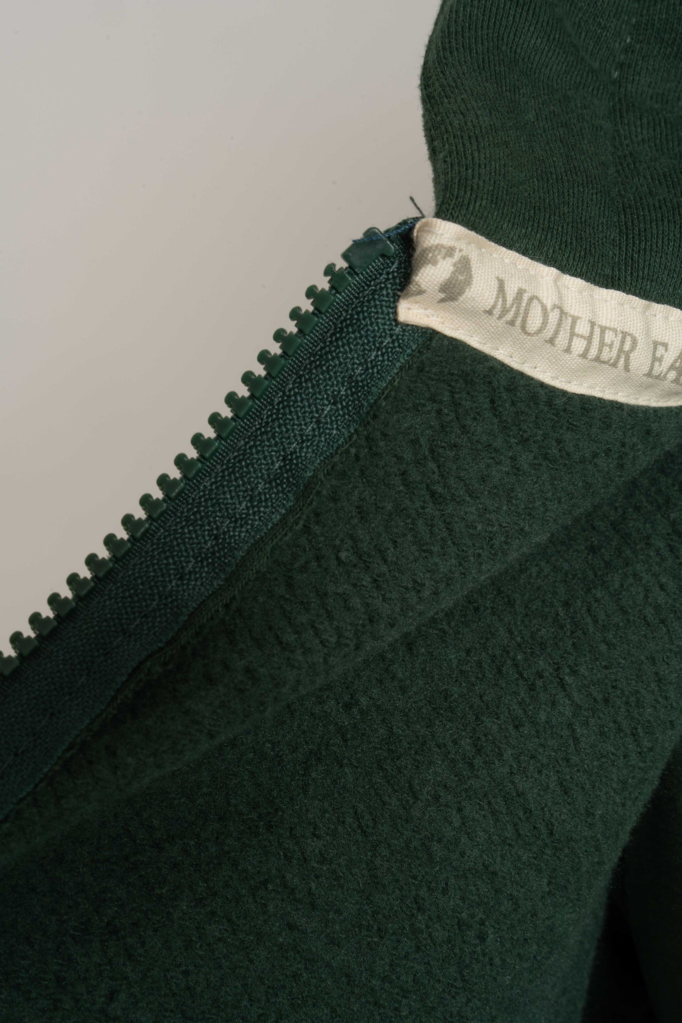 DARK GREEN HOODIE -NIKO