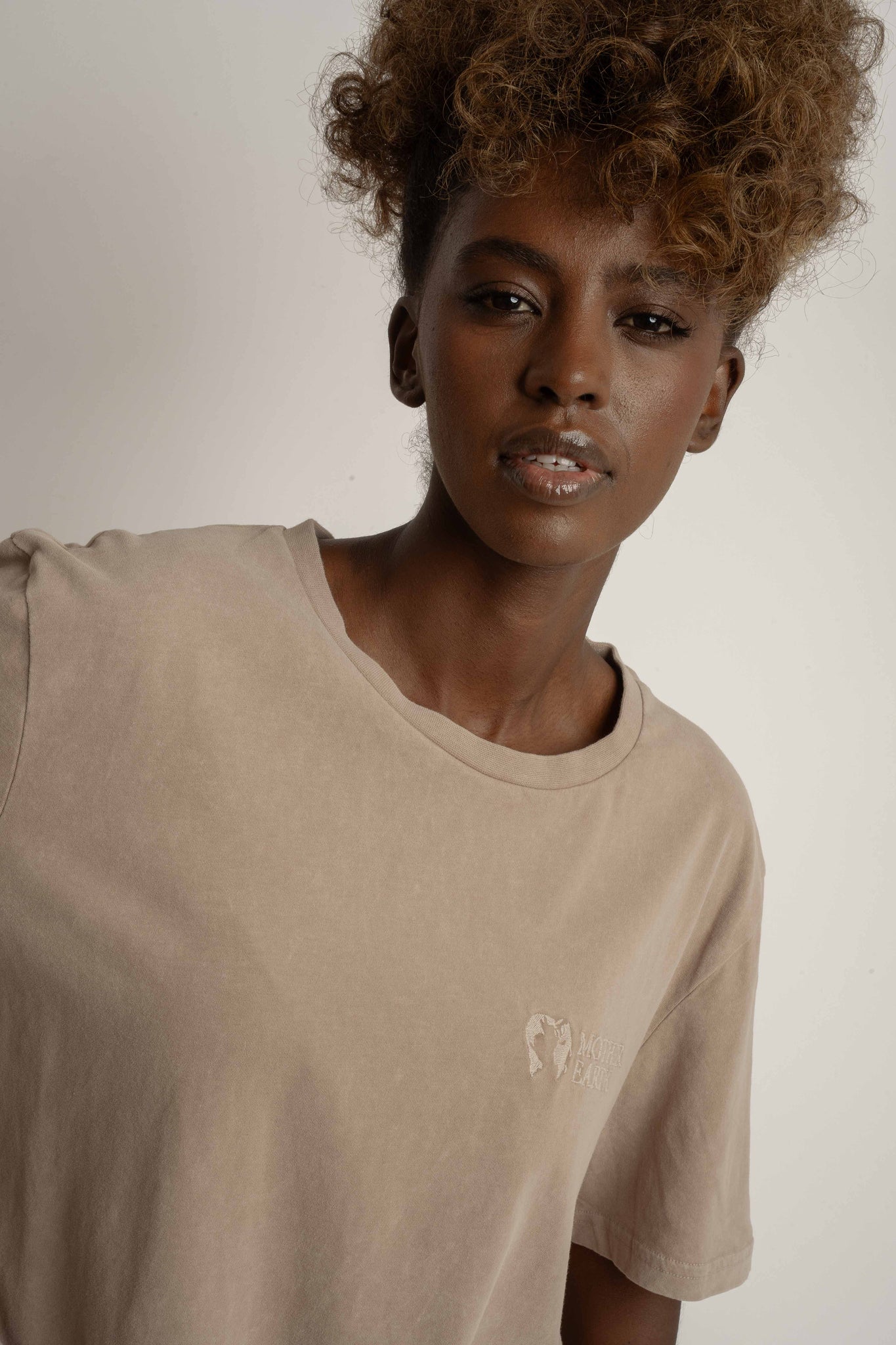 BEIGE WASHED-EFFECT T-SHIRT - TAHOE