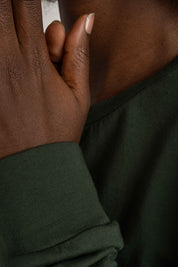 LONGSLEEVE OVERSIZE Z DELIKATNYM EFEKTEM SPRANIA ZIELONY - GILI