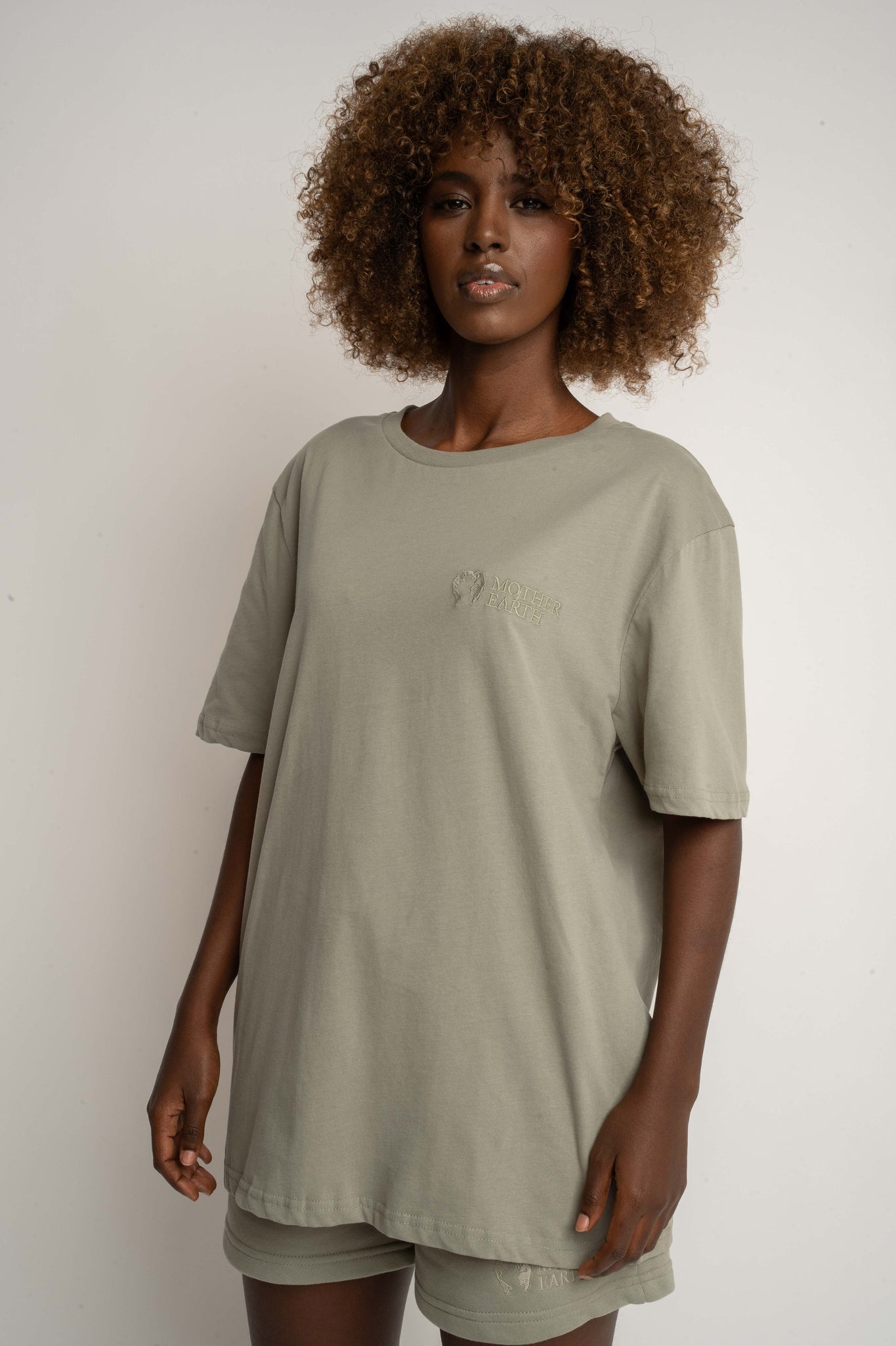 WOMEN'S GREEN T-SHIRT - BALI