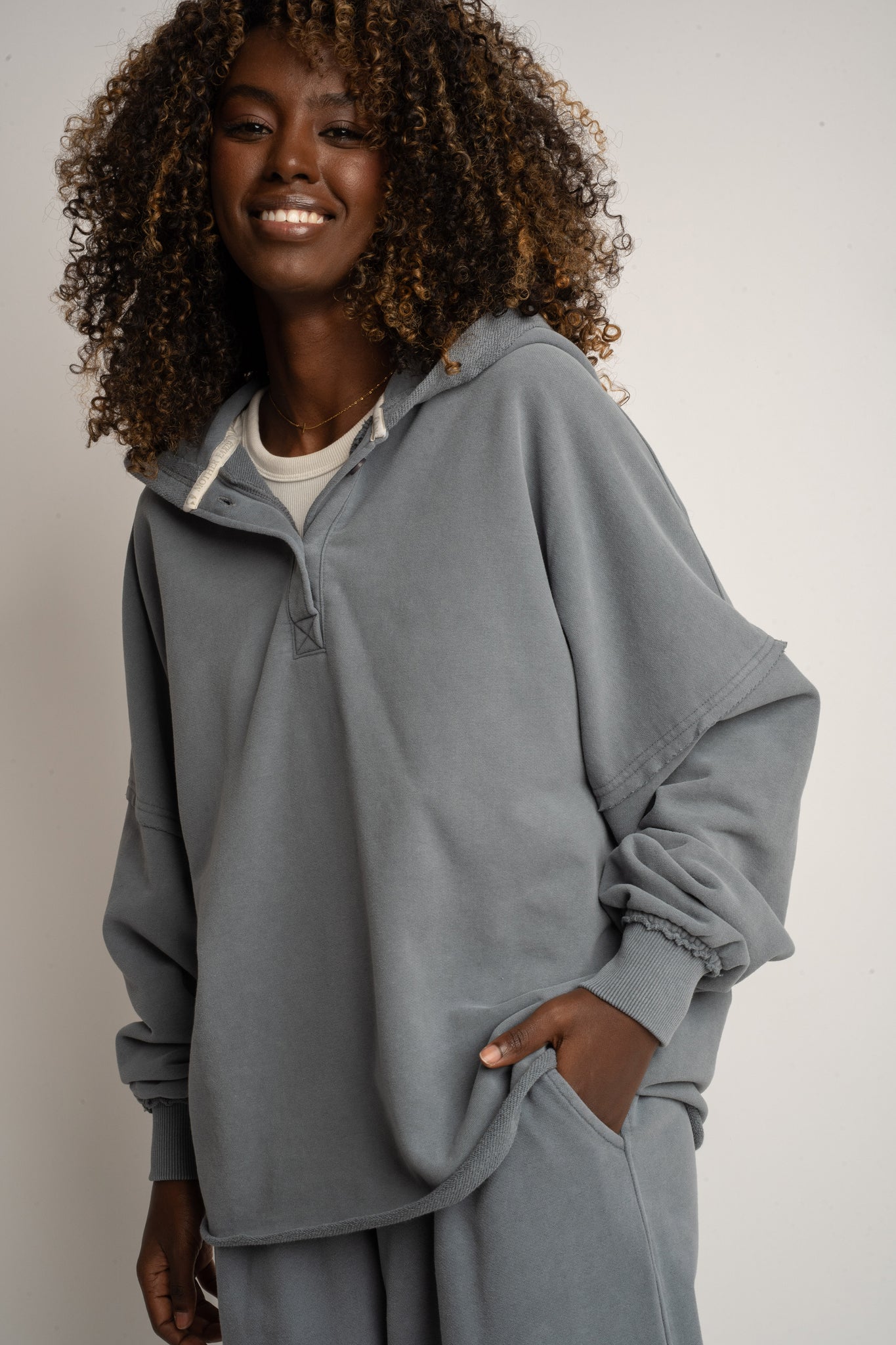 WASHED EFFECT HOODIE ANTHRACITE - LIMFJORD