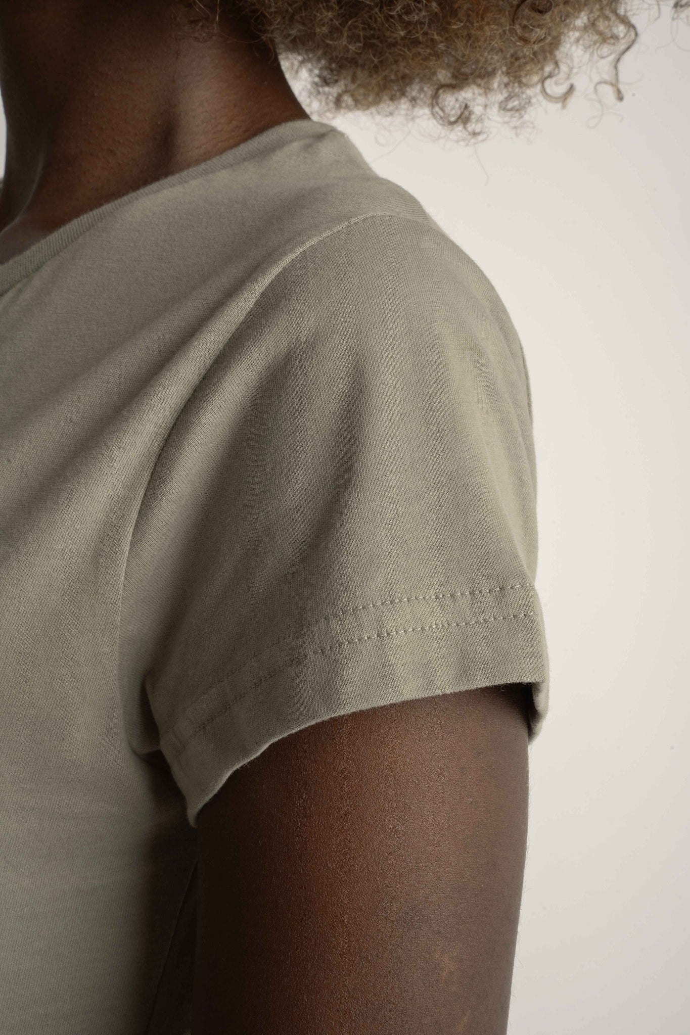 WOMEN'S WHITE T-SHIRT - SALINA