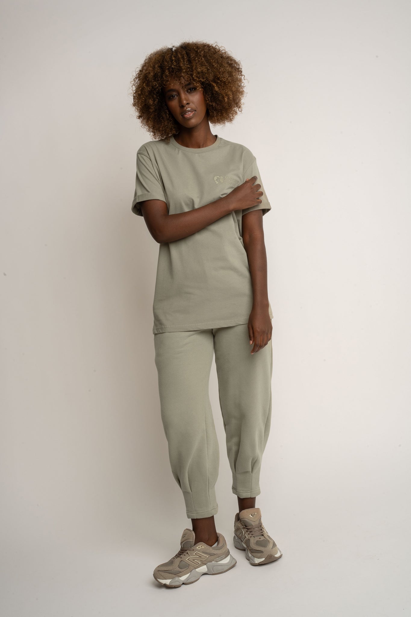 WOMEN'S GREEN T-SHIRT - TULUM