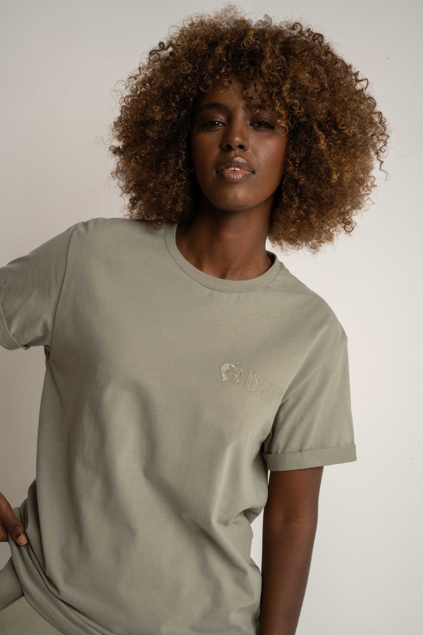 WOMEN'S GREEN T-SHIRT - TULUM