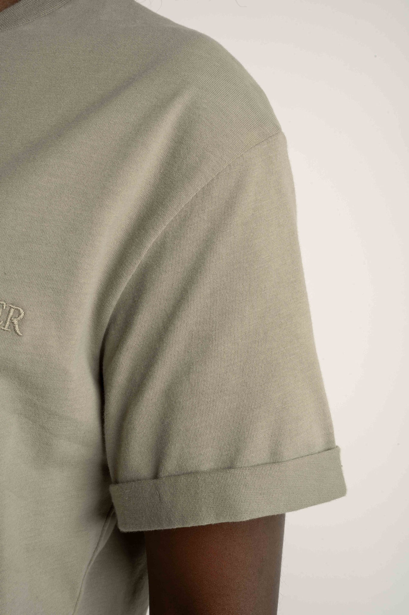 WOMEN'S GREEN T-SHIRT - TULUM