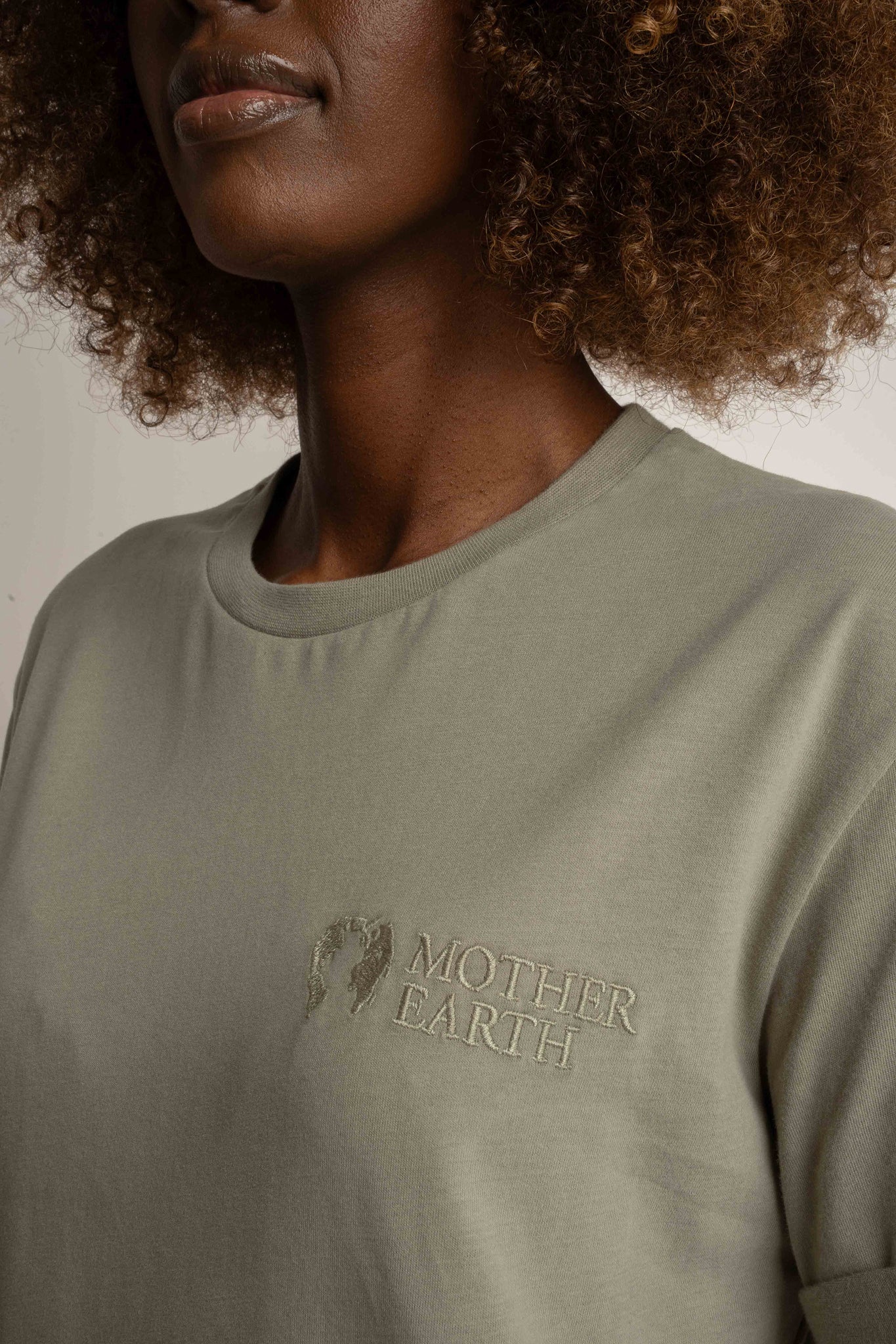 WOMEN'S GREEN T-SHIRT - TULUM