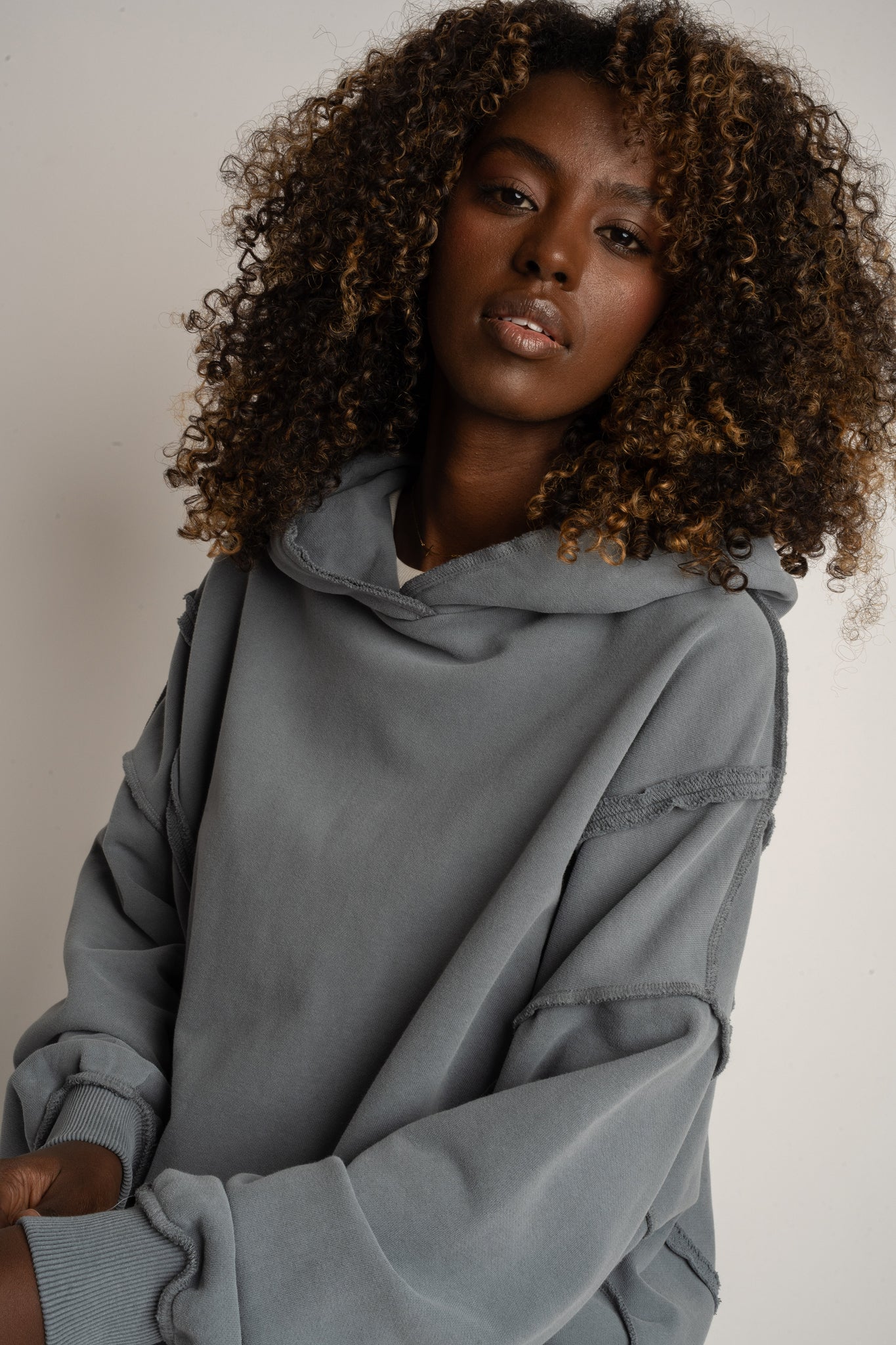 OVERSIZE WASHED SWEATSHIRT IN ANTHRACITE - OSLO