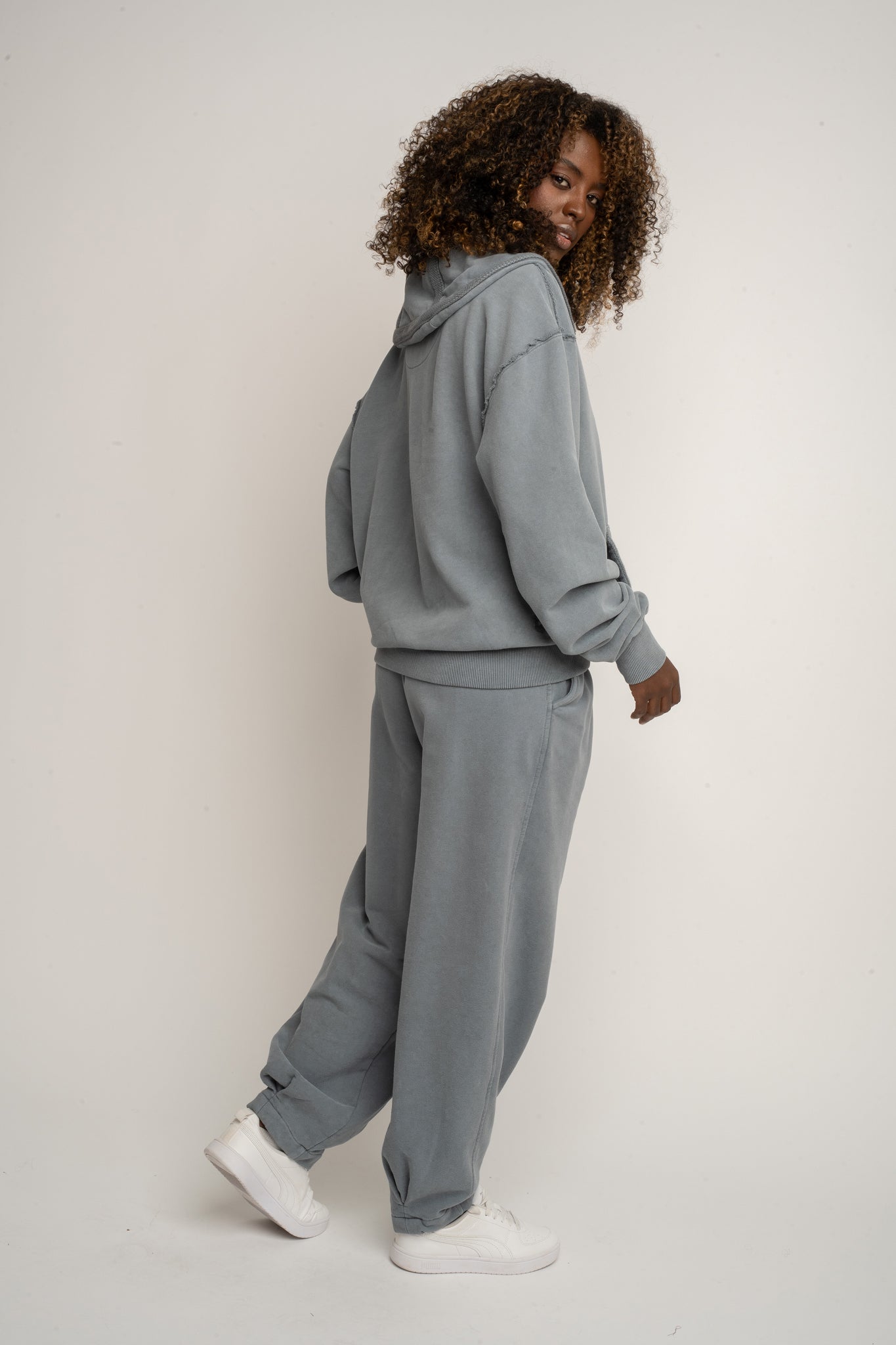 BLUZA Z EFEKTEM WASHED ANTRACYTOWA - KUOPIO