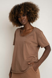 OVERSIZED T-SHIRT WITH A SUBSTANTIAL WASH EFFECT, BROWN - NUSA