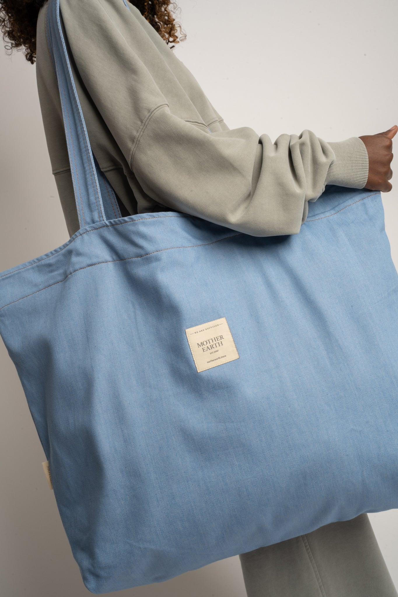 TORBA TYPU SHOPPER BAG W KOLORZE JASNEGO JEANSU  - ADALAR