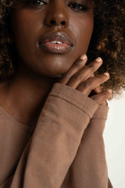 OVERSIZED LONGSLEEVE WITH A DELICATE WASHED EFFECT BROWN - OBILATU