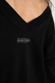 OVERSIZED BLACK NECKLINE SWEATSHIRT - BISCOE