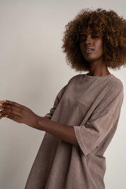 T-SHIRT OVERSIZE Z EFEKTEM WASHED BRĄZOWY - COMO