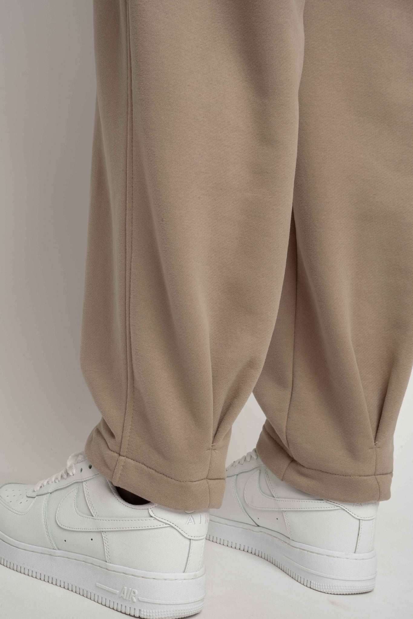 LIGHT BROWN SWEATPANTS - TIBET