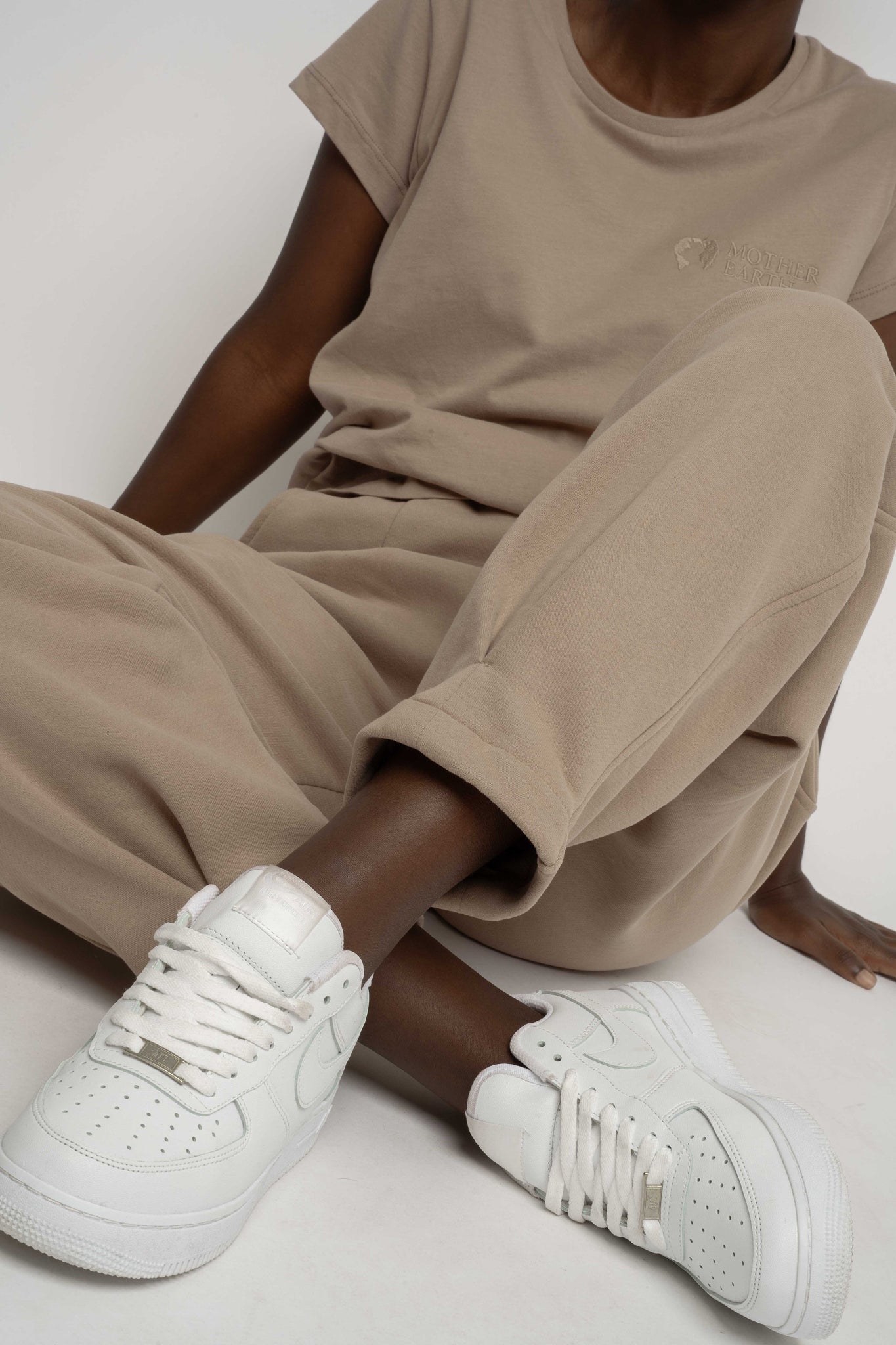 LIGHT BROWN SWEATPANTS - TIBET