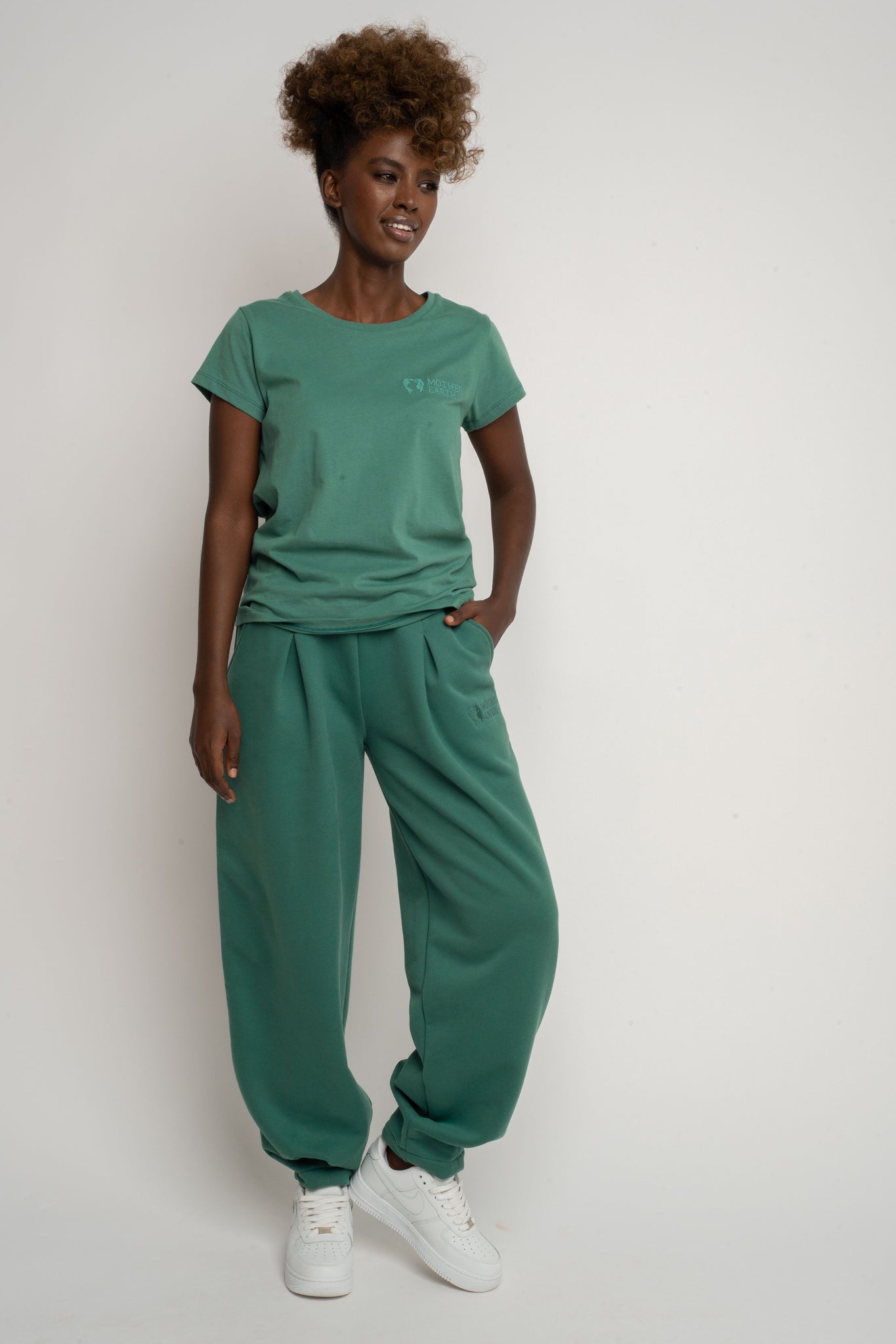 GREEN SWEATPANTS - TIBET