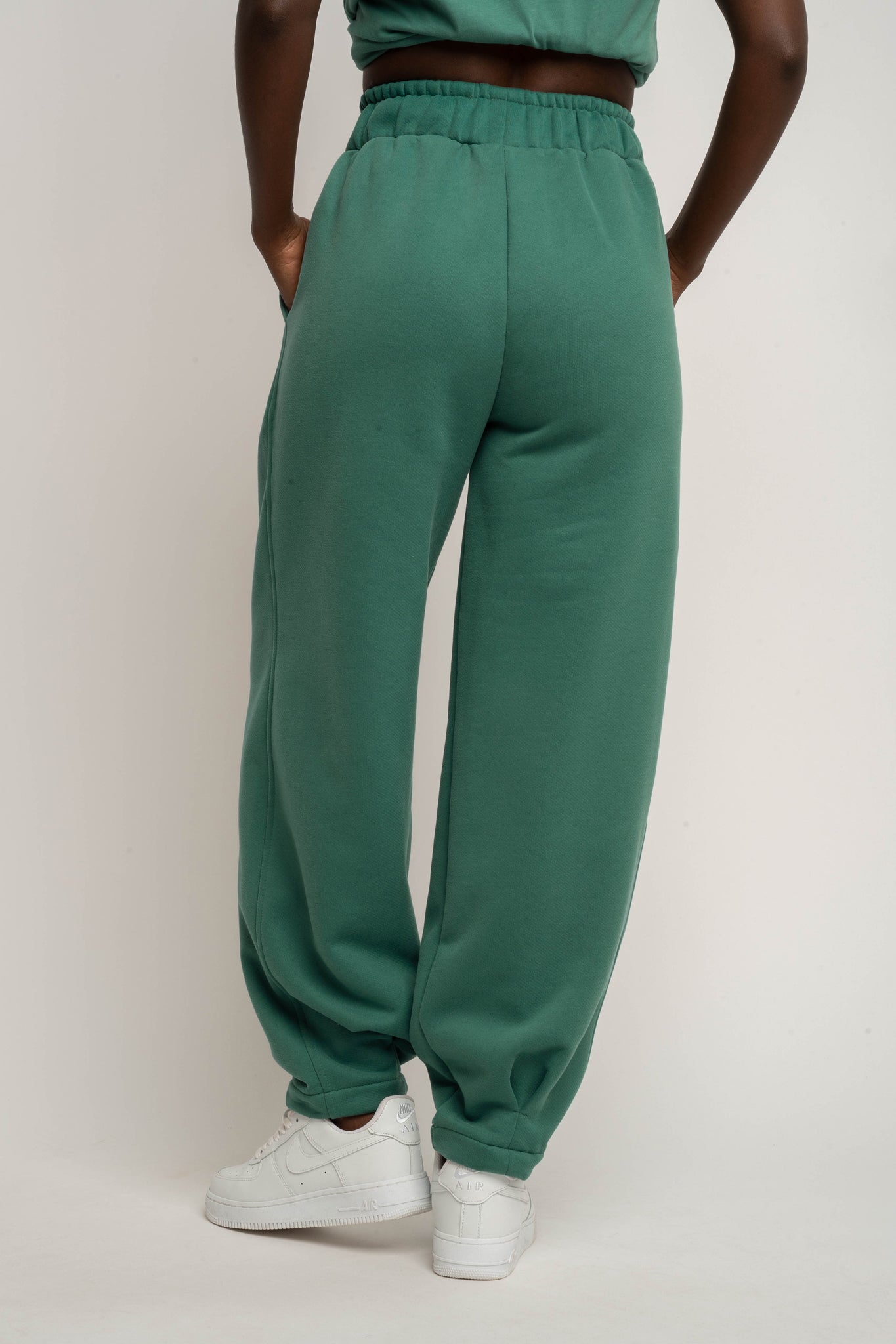 GREEN SWEATPANTS - TIBET