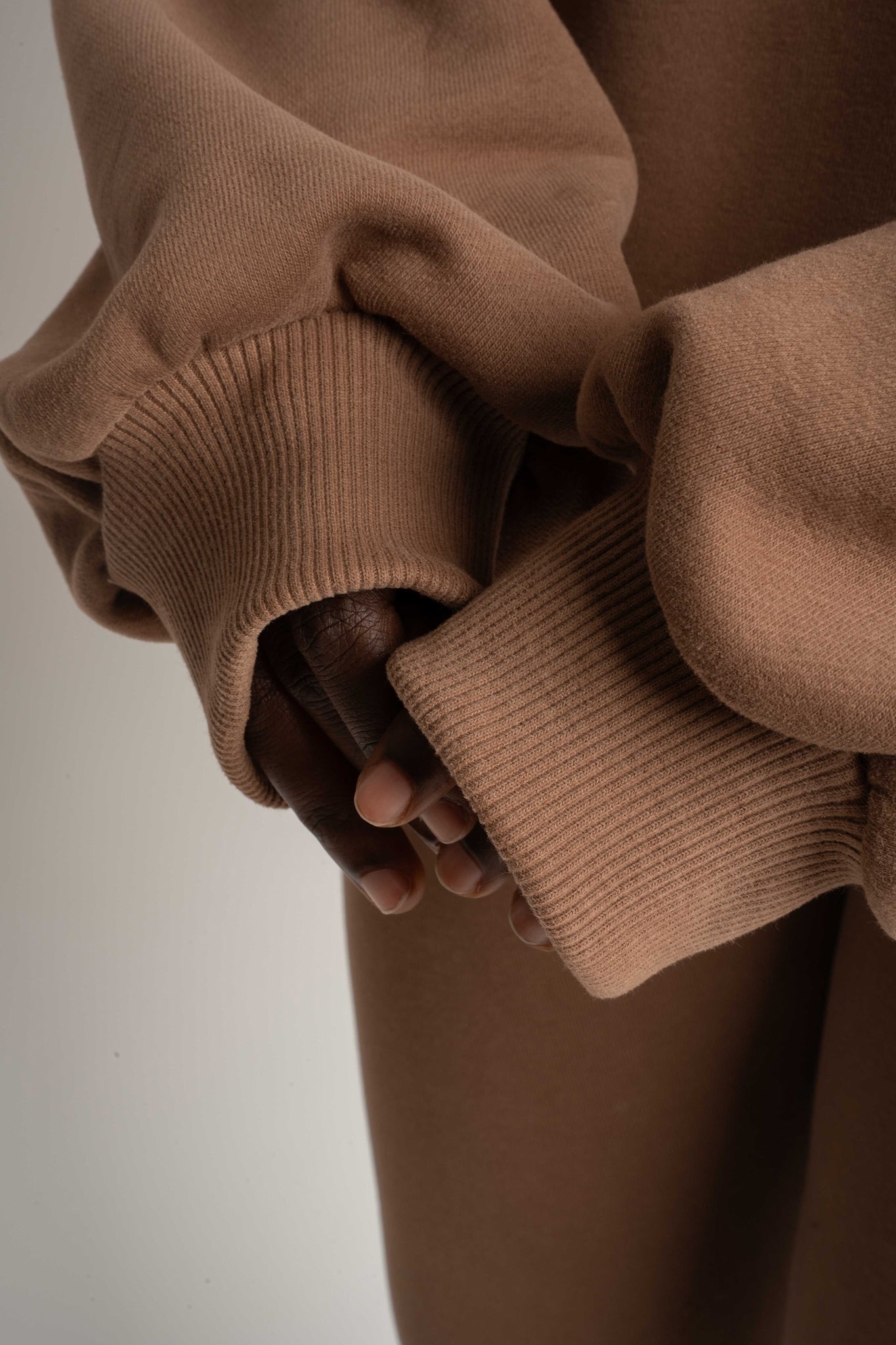 BROWN CREWNECK SWEATSHIRT - COMINO