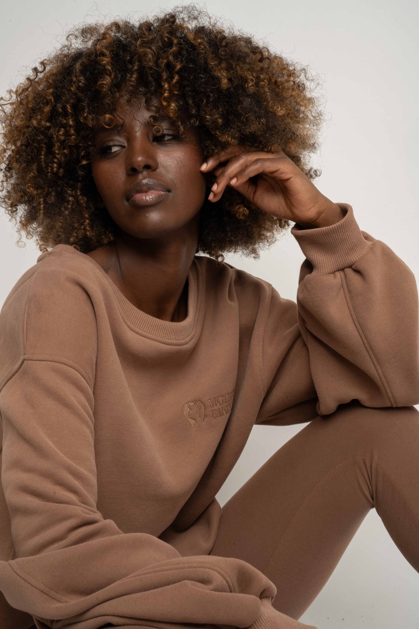BROWN CREWNECK SWEATSHIRT - COMINO