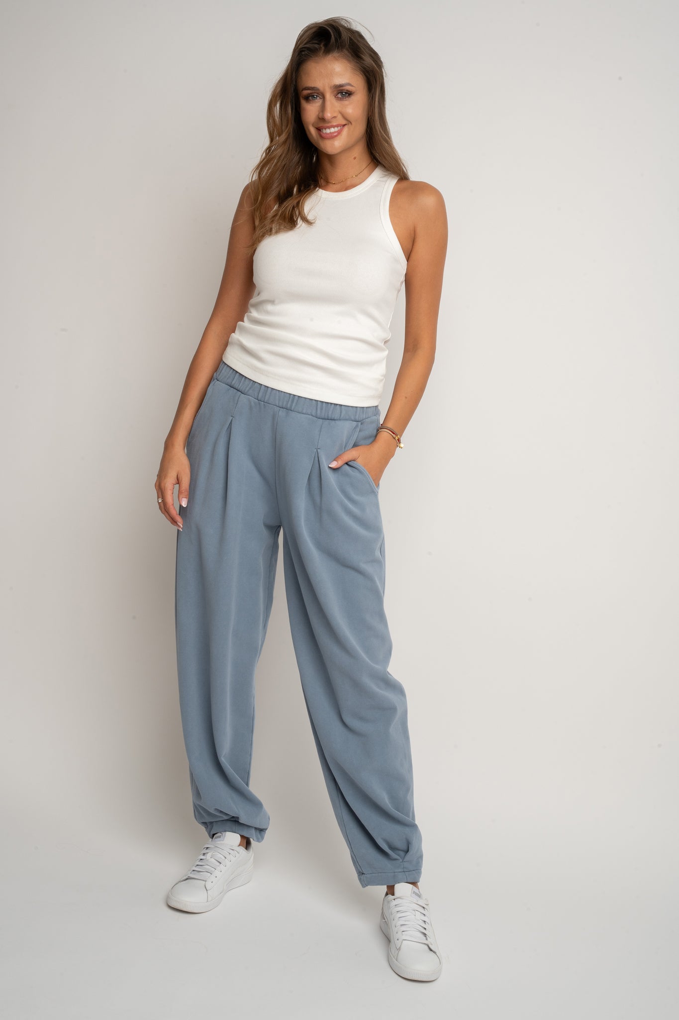 SPODNIE DRESOWE O KROJU BALLOON FIT Z EFEKTEM WASHED NIEBIESKIE - RIBE TALL