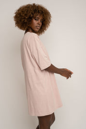 T-SHIRT OVERSIZE Z EFEKTEM WASHED RÓŻOWY  - COMO
