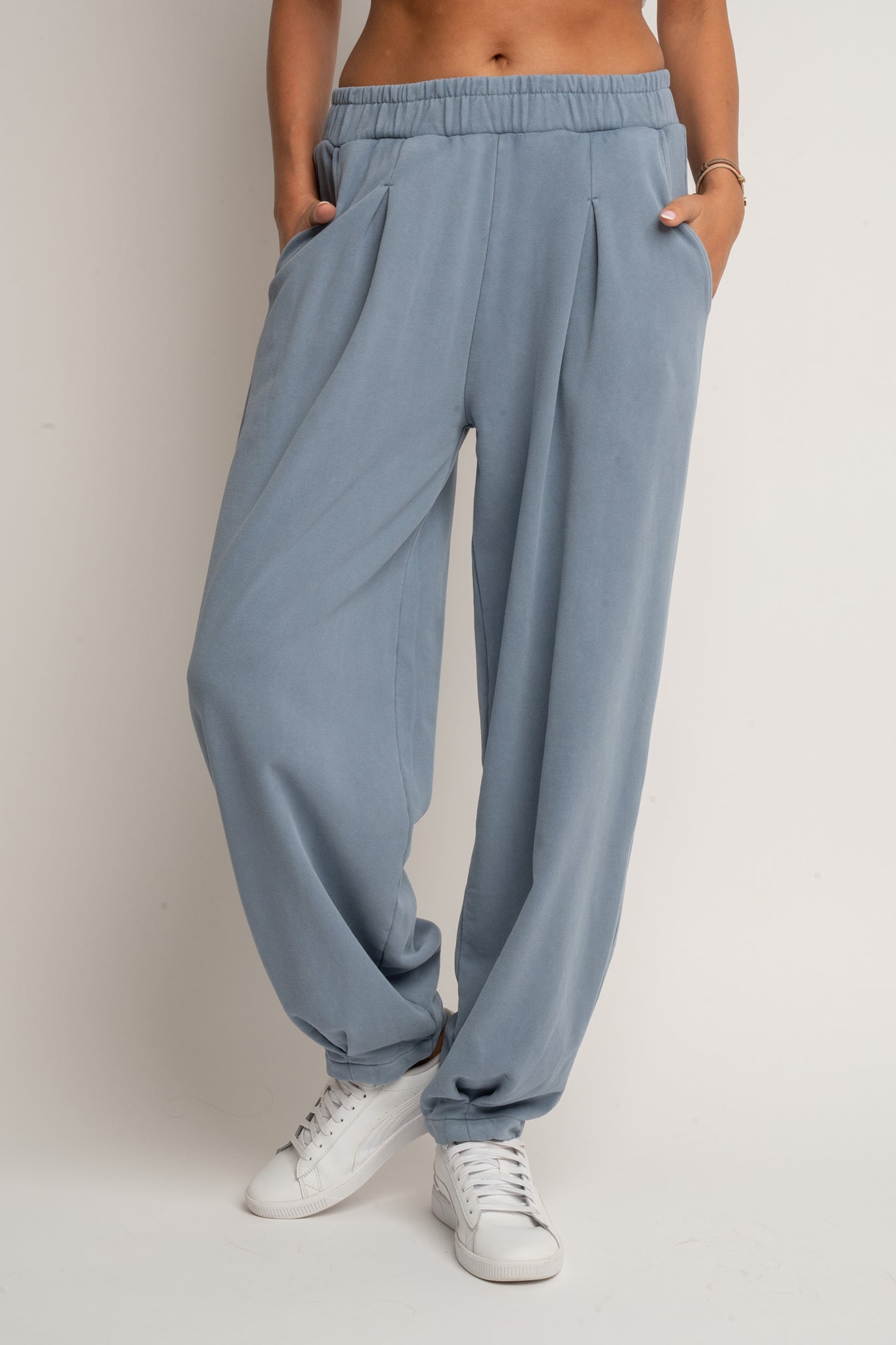 SPODNIE DRESOWE O KROJU BALLOON FIT Z EFEKTEM WASHED NIEBIESKIE - RIBE TALL